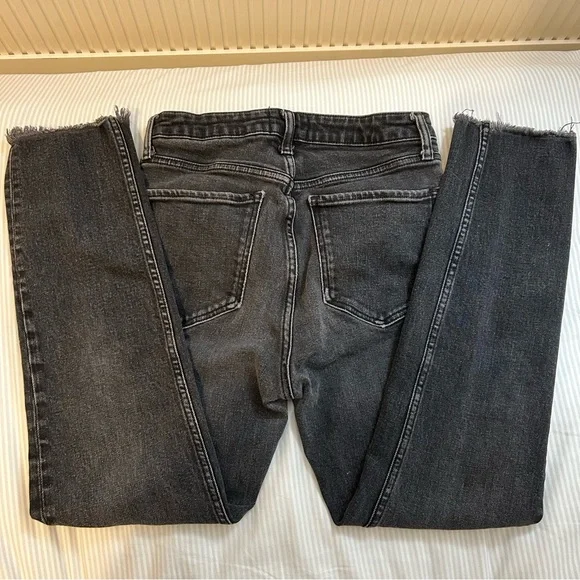 Zara Black Denim Jeans - Picture 2 of 5